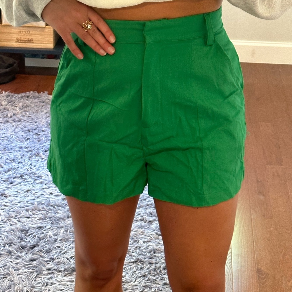 Meshki linen shorts